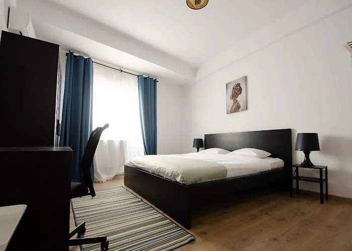 Gorgeous Apartment Near Old Town Bucureşti