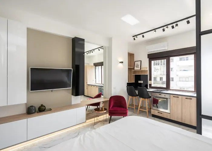 Victoriei112 - UrbanNest Bucharest Apartment
