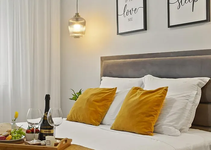 Mido Park Apartment With Private Parking & Self Check-In Bucureşti