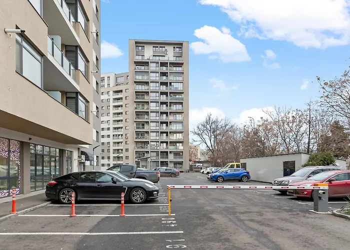 Mido Park Apartment With Private Parking & Self Check-In Bucureşti