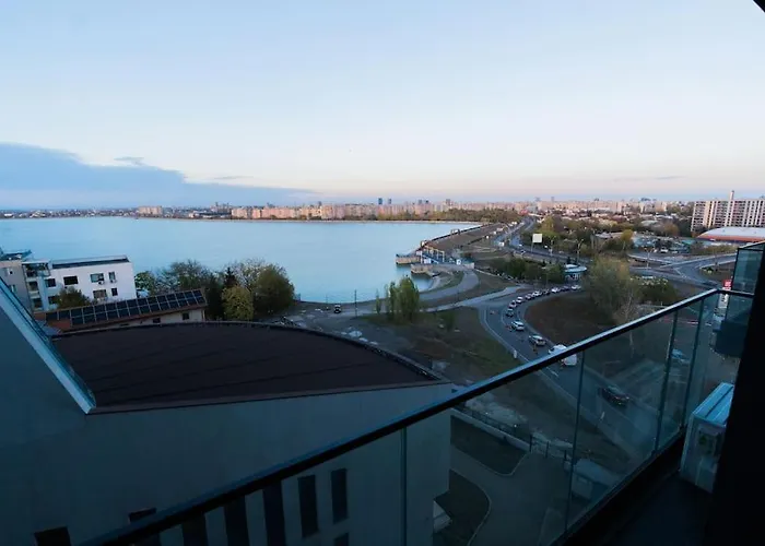 House By The Lake 6 Bucureşti