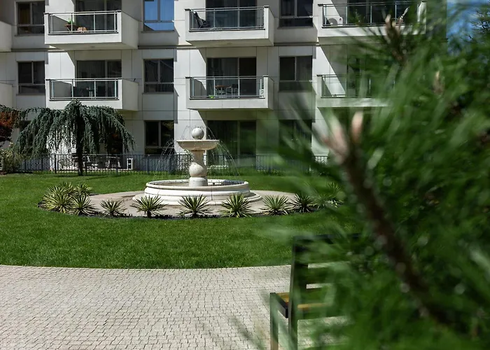Ultimate Living Experience - Modern Accommodation & Free Parking Near Romexpo Bucureşti