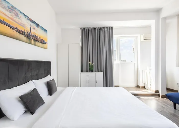 Downtown Victoria Apartments By Citybookings Bucureşti