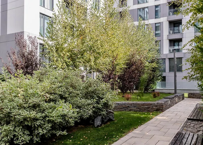 Infinite Horizons - Modern Living In North Business District Apartment Bucureşti