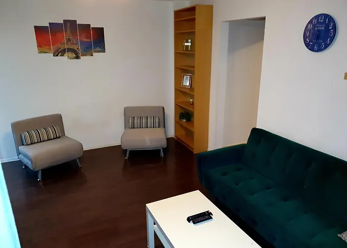 Ultracentral Apartment - "Saint Anthony" Church & Old Town View Bucureşti