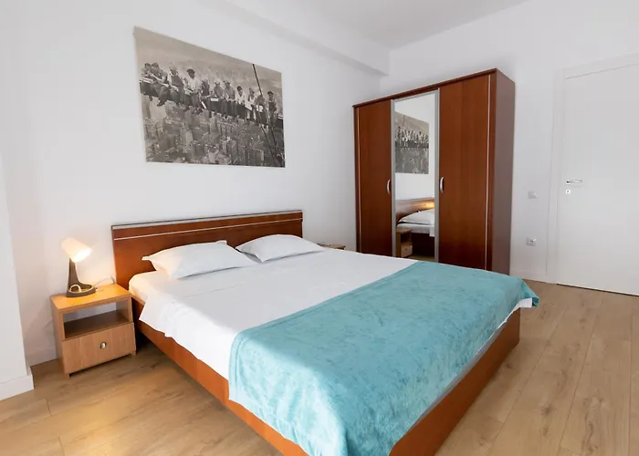 Obor Central Oasis --Secured Parking Nearby --Self Check-In-- 1Min Metro Station Bucureşti