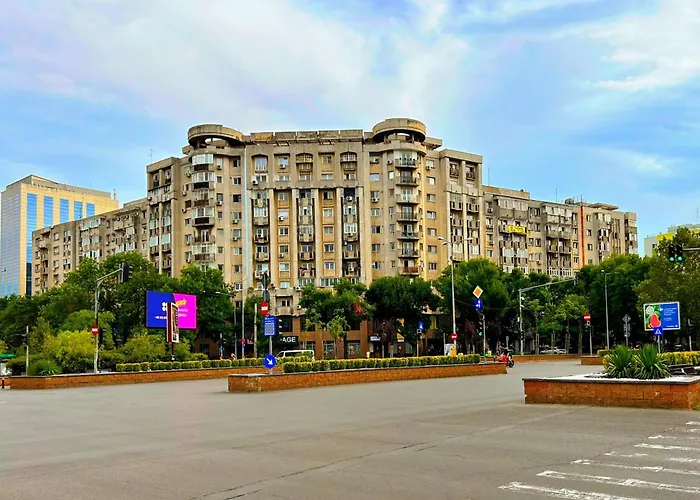 Apartment Palace Of Parliament Bucureşti