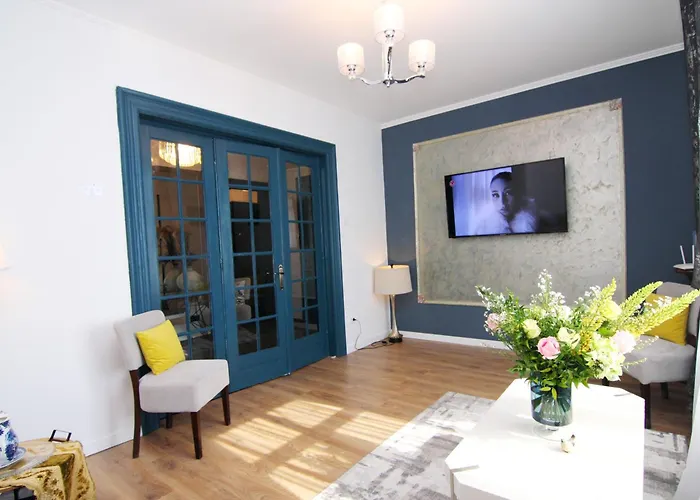 KAS 1Bd apartment unique central Unirii Bucureşti