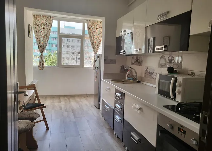 Apartament cu 3 camere chiar in inima Capitalei Bucureşti