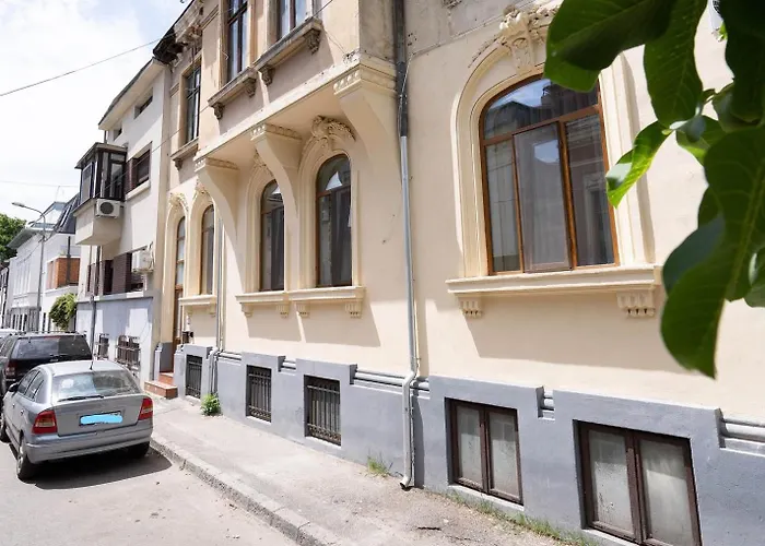 The- Point- 3Br Bright Cloud Apartment Bucureşti