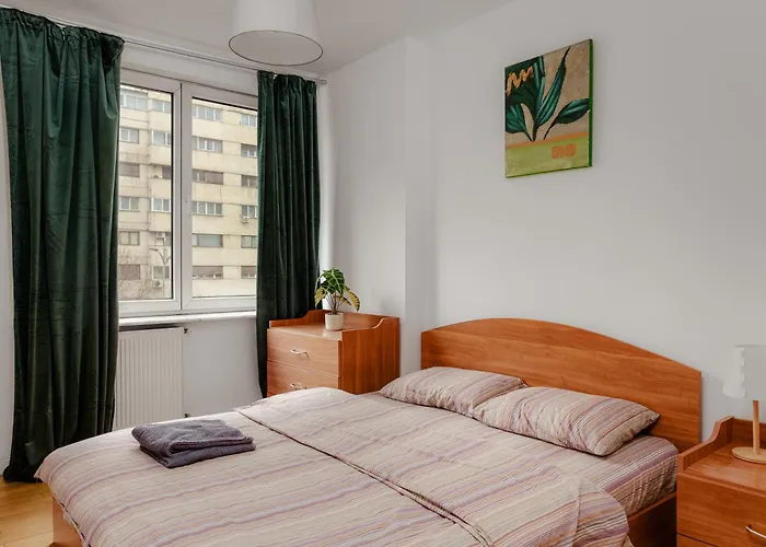 Old Town Chic 1 Bedroom W Self Check In Bucureşti