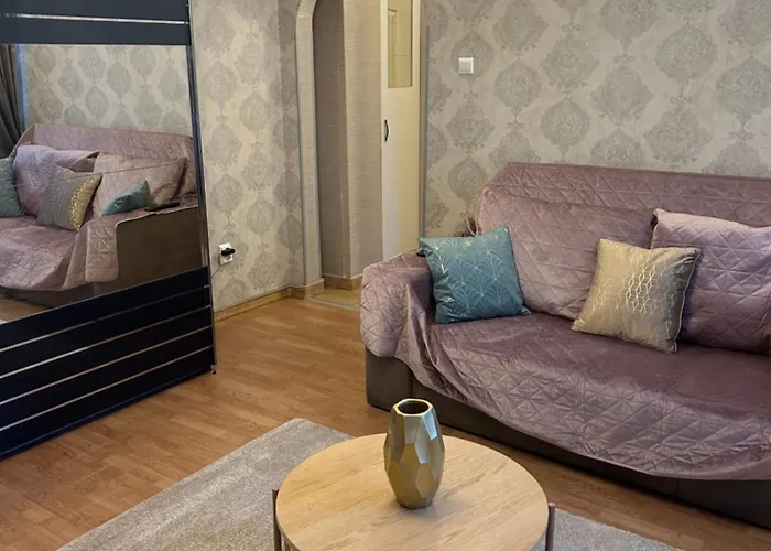 Little Paris Gare Du Nord Apartment Bucureşti