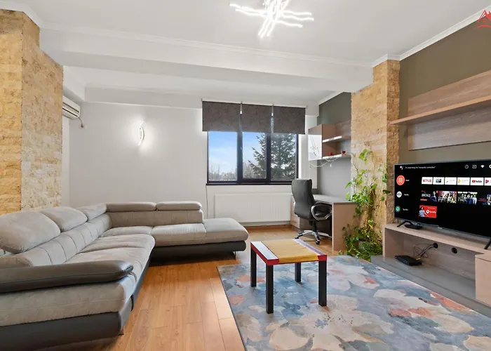 Baneasa Lake Large And Cozy Apartment Bucureşti