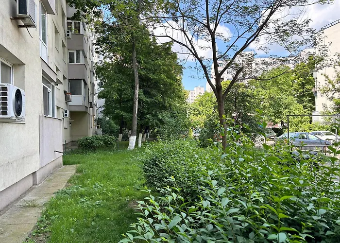 3 camere decomandat  Bucureşti