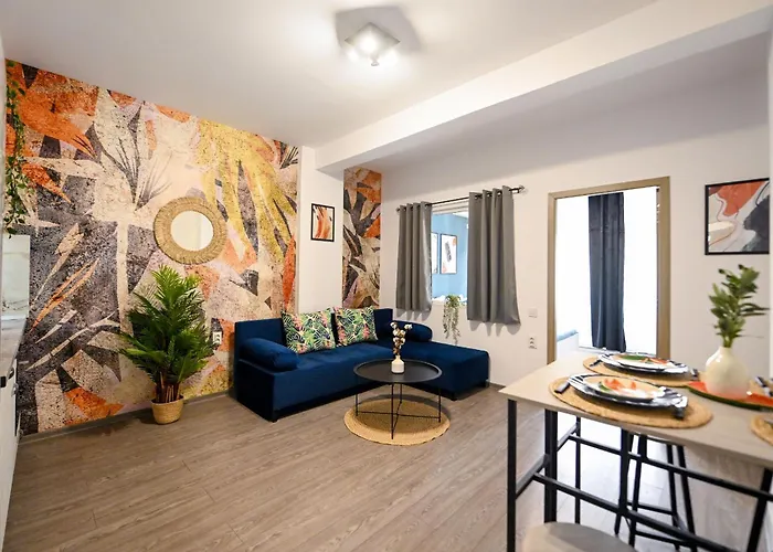 Old Town Charm - Modern & Comfortable Accommodation In The Heart Of The City Bucureşti