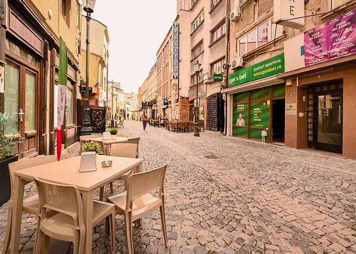 Old Town Charm - Modern & Comfortable Accommodation In The Heart Of The City Bucureşti