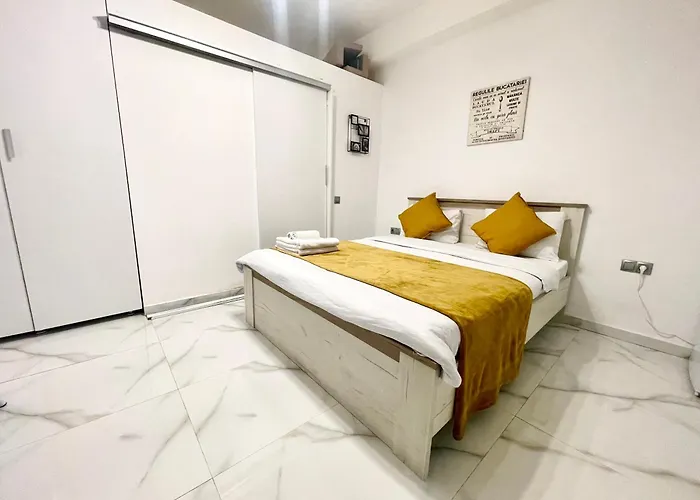 White 2 Apartment Bucureşti