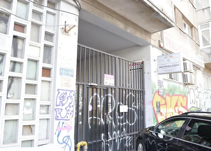 City Base I 2 BR apt Victoriei Bucureşti