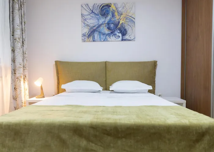 Old Town Central Oasis - Secured Parking Nearby - Self Check In - Metro Station At 1Min Bucureşti