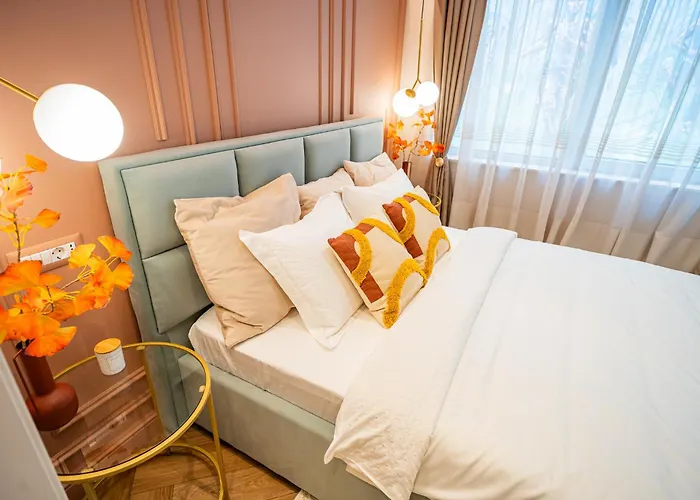 Victoriei Emerald & Pink Gems - Designer Apartments Bucureşti