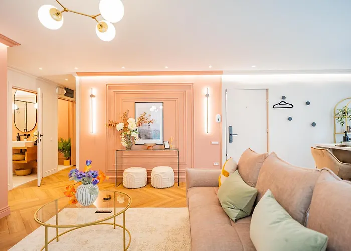 Victoriei Emerald & Pink Gems - Designer Apartments Bucureşti
