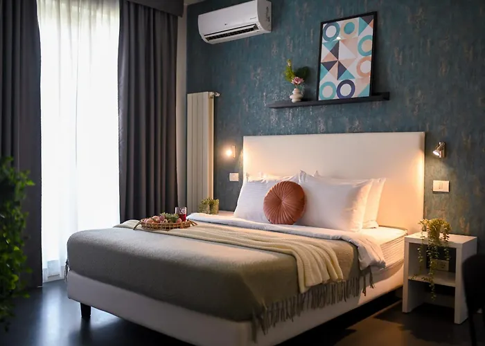 Urban Elegance - Stylish Central Accommodation Bucureşti