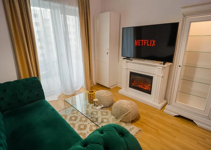 Central Apartments With City View & Large Balcony Bucureşti