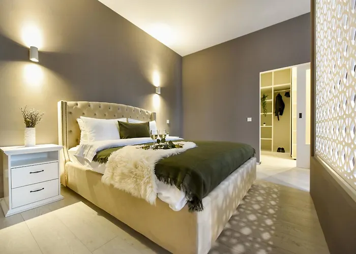 Centrally Located 1BR Retreat near Sala Palatului Bucureşti