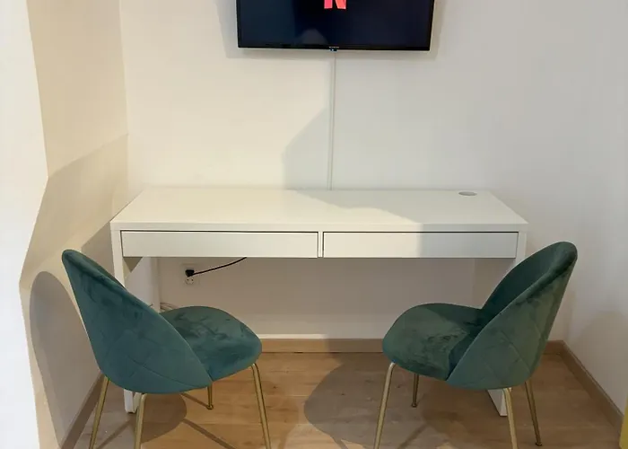 Tiny Studio Quinet Bucureşti