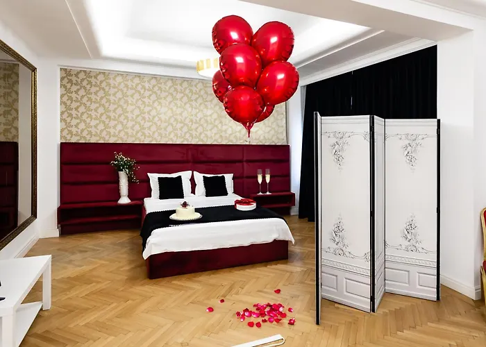 Central Studios In Piata Romana Bucureşti