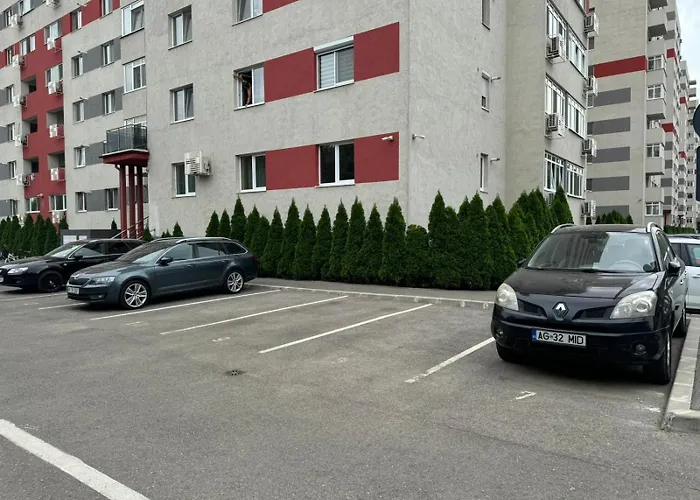 Homie Grand Apartment - Private Parking - Self Check-In Bucureşti