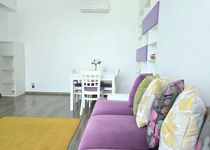 Vr2 Central Apartment Bucureşti