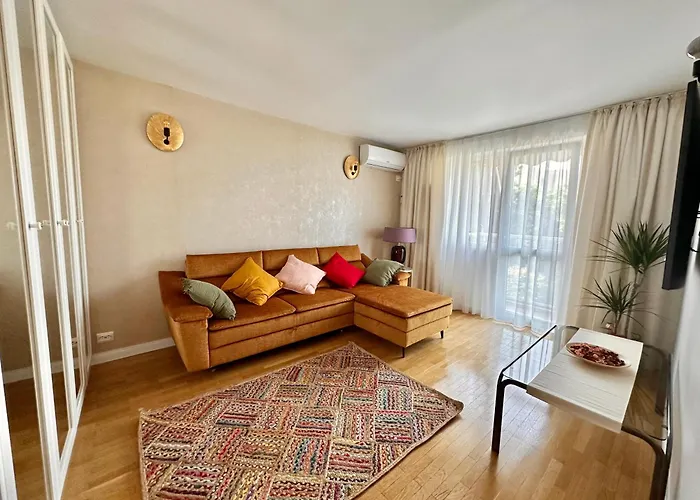 Arc De Triomphe Home Bucureşti
