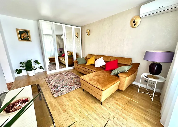 Arc De Triomphe Home Bucureşti