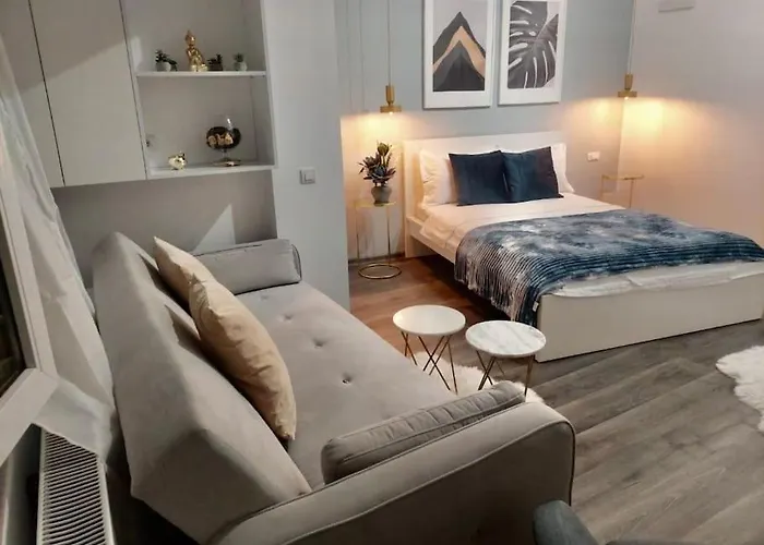 Bloom Ultracentral Studio Bucureşti