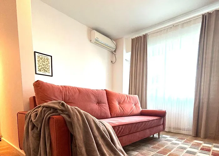 Urban Parkside Retreat Cozy 2-Bed Ap By Metro Apartment Bucureşti