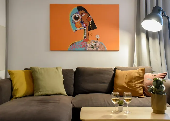 Cozy 2-Bedroom Retreat In The Heart Of History Bucureşti