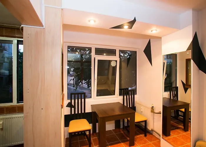 Residence 30 - Cool Apartments With Garden View, No Air Conditioning Needed Bucureşti