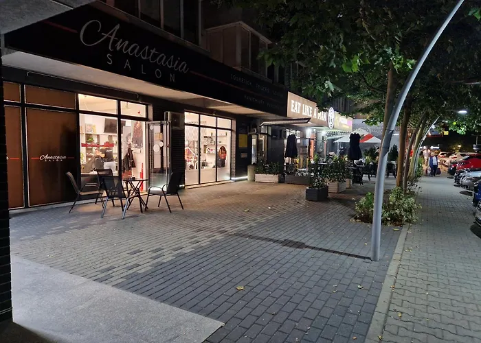 Studio Modern. Bucureşti