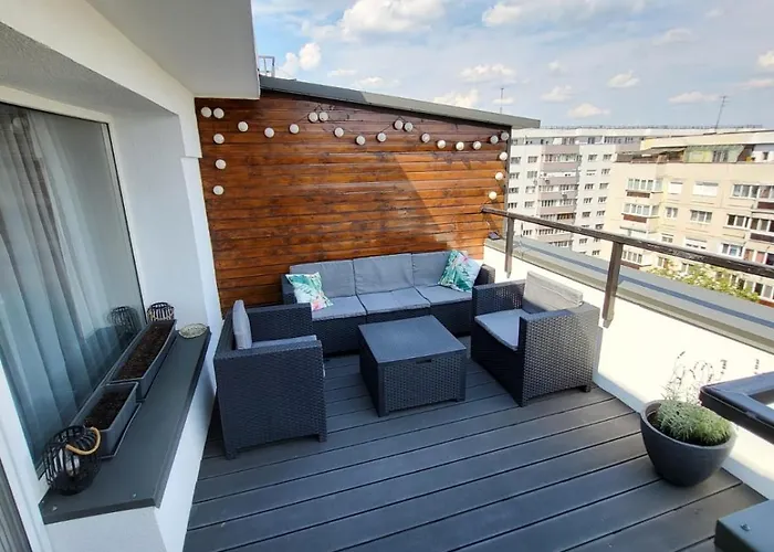 Demure Terrace Apartment Bucureşti