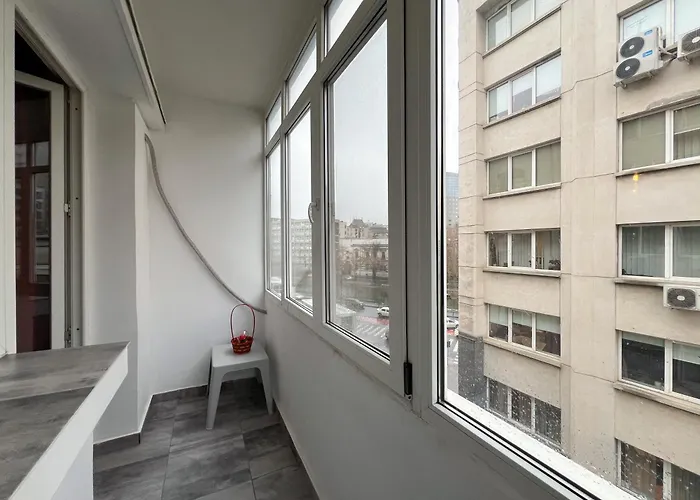 Old City Deluxe Apart - River View ! Bucureşti
