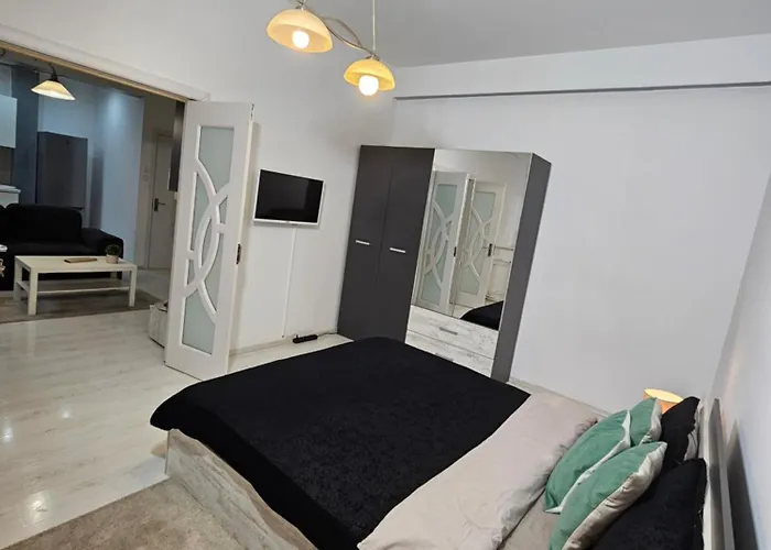 White Apartment By Hilton II Bucureşti