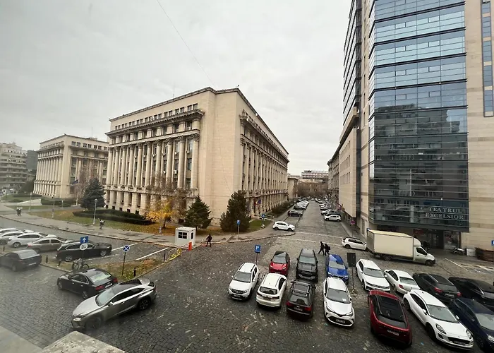 Bright & Beautiful Studio In Prime Location Walk To Everything Bucureşti