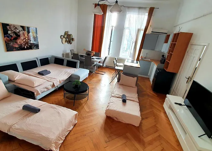 Ultracentral Cozy Apartment On Calea Victoriei With Amazing View Bucureşti