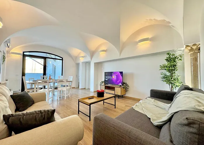 Victoriei Two Bedroom Apartment Bucureşti