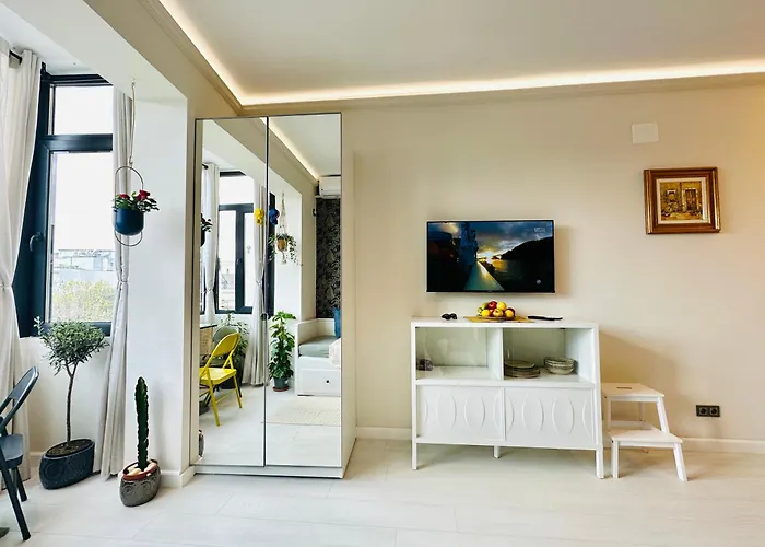 Harmony Studio - Elegant Escape Near Ateneu Bucureşti