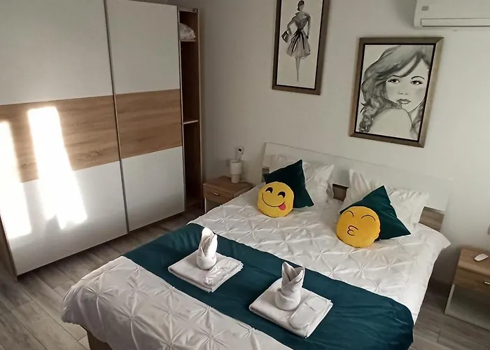 Comfortable Apartment University Square Bucureşti