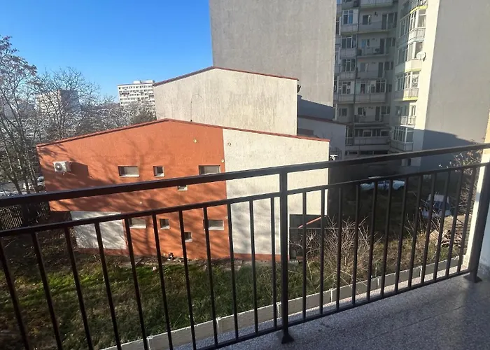 Garsonieră cu parcare și self check-in lângă Grand Arena Apartment Bucureşti