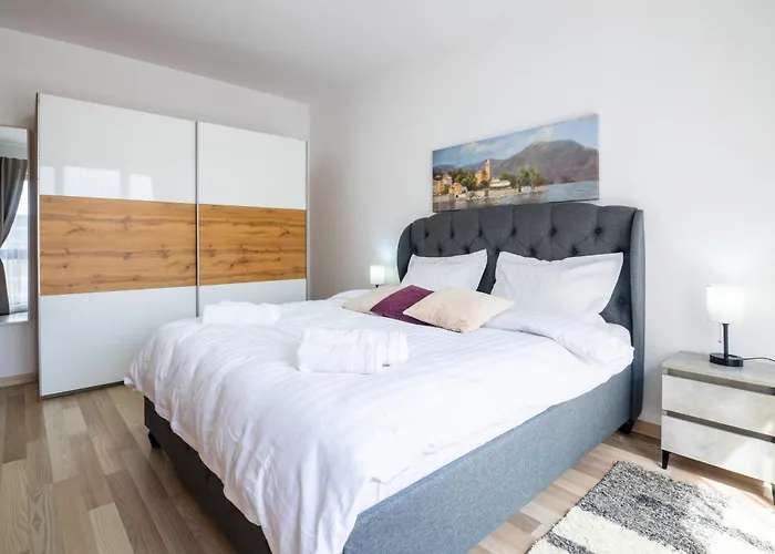 Isg Residence Studio 35 Bucureşti
