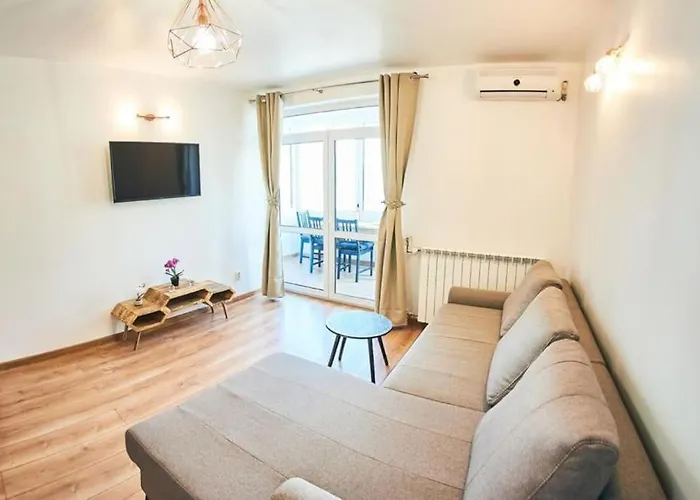 Old Town 2 Beds Panoramic Balcony Apartment Bucureşti